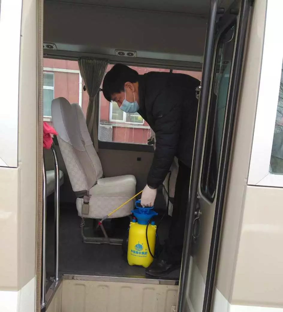 包一峰.png 包一峰.png